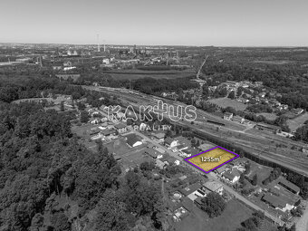 Prodej stavebního pozemku 1255 m2, ul. U Důlňáku, Bartovice - 8