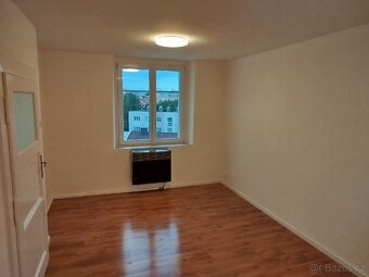 Pronájem 1+1 40m², Slovanská, Plzeň - 8