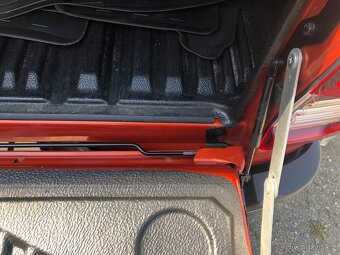 Toyota Hilux - 8
