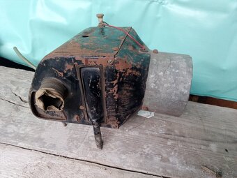 Auto veterán ND - 8