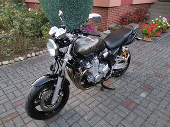 Yamaha XJR 1300 - 8