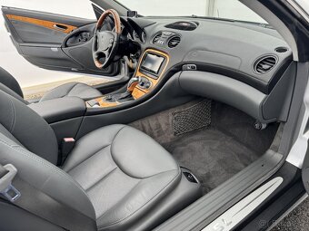 Mercedes-Benz SL, 500 V8 - 8