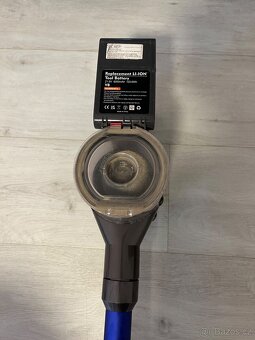 Dyson V8 - 8