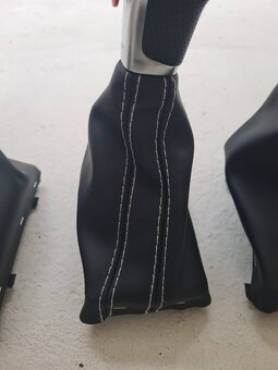 Radiaca páka pre automat AUDI / čierna biela červená nitka - 8