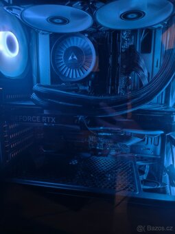 Prodám grafickou kartu NVIDIA GeForce RTX 4070 - 8