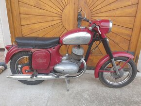 Jawa 350/360 panelka r.v 1972 s TP a STK - 8