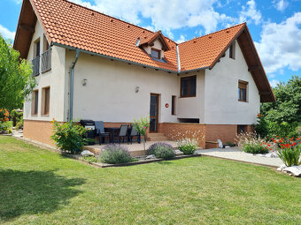 Ihned k nastĕhováni rodinný  dům 245 m², pozemek 1 547 m² - 8