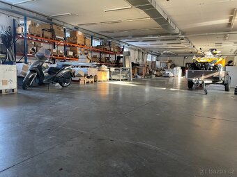 Pronájem skladového prostoru 3000 m² - 8