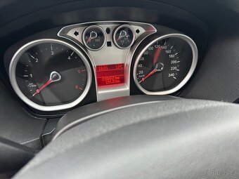 Ford Focus Eco - 8