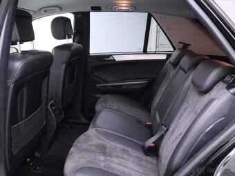 Mercedes-Benz Třídy M 3,0 320CDI 165kW 4Matic Aut. (2006) - 8