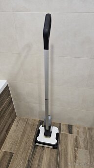 Podlahová myčka Karcher - 8