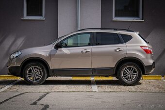Nissan Qashqai 1.6i Tekna 4x2 (EU5) - 8