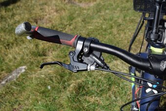 B-TWIN ROCKRIDER vel. M, kola 27,5 - 8