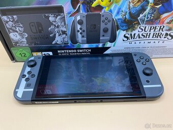 Nintendo Switch – Skvělý stav, včetně příslušenství - 8