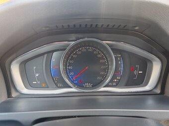 Volvo S60 2.0 T3 R-Design 112 kW - 8