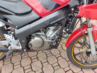 Honda CBR 125 R - 8