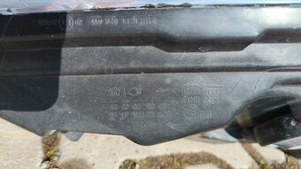 Přední světlo Ford Fiesta 2013 - 2017 pravé - 8