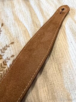 Kožený pas na gitaru - 8