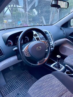 Kia Ceed 1.4 CVVT 80kW 2009 - 8