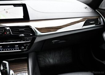 BMW Řada 5 M550d XD HUD B&W MASAŽ PANO - 8