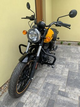 Royal Enfield Meteor 350 - 8