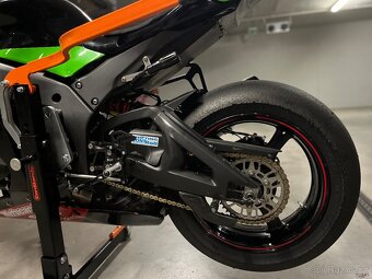 KAWASAKI ZX10R - 8