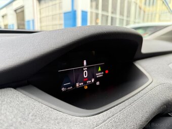 Škoda Enyaq iV Electric 132kW Virtual Ambient ACC Matrix Qi - 8