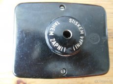 Historické vidlice, zásuvky, vypínač. - 8