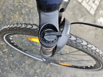Giant Roam - Trek , vel. L, Shimano Deore - 8