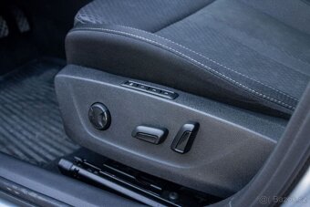 Škoda Octavia Combi 2.0 TDI SCR Style DSG odpočet DPH - 8