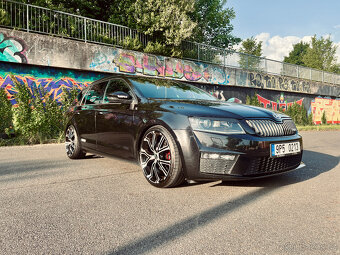 ŠKODA OCTAVIA vRS 2.0 TDi / 4x4 / CHALLENGE / TOP STAV - 8
