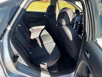 Ford Focus 1.6i 74Kw Style - Klima - 8