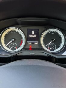 Prodám Škoda Superb Laurin a Klement - 8