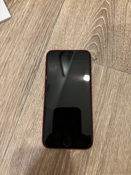 iPhone SE 2020 - 8
