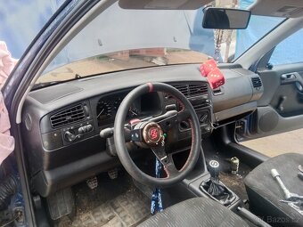 Volkswagen Golf 3 - 8