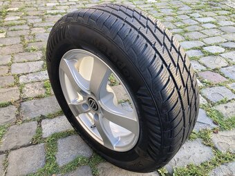 Zimní kola 16" 5x114 NISSAN RENAULT DACIA DUSTER + 215/65R1 - 8