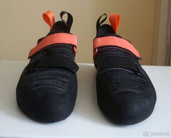Nové dámské lezečky Black Diamond Momentum vel.41,5 - 8