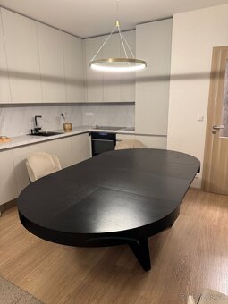 Rozkládací jídelní stůl – černý, moderní design Windsor & Co - 8