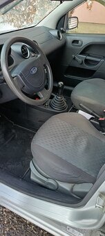 Ford fiesta - 8