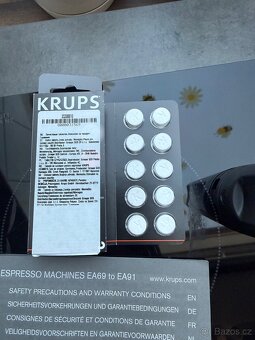 Kávovar Krups evidence EA890810 - 8