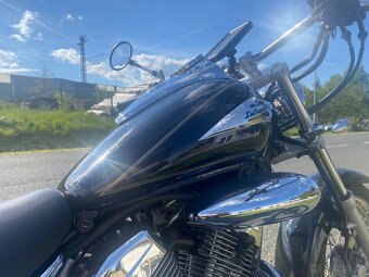 Suzuki Intruder - 8