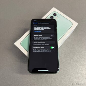 iPhone 11 128GB zelený, bez škrábance, 100% baterie - 8