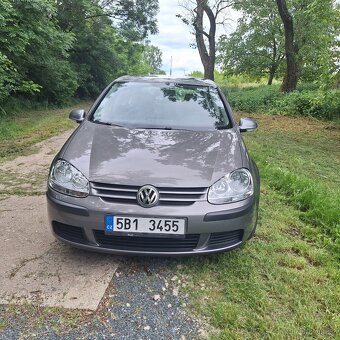 Volkswagen GOLF 5 - 8