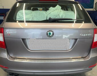Škoda Superb II 2.0 Tdi DSG 125 KW ELEGANCE Kůže XENONY TOP - 8