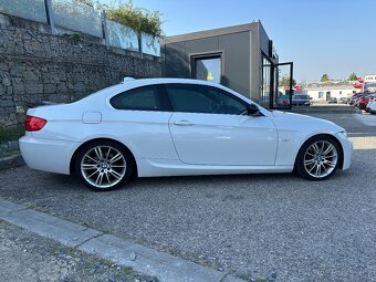 BMW 320D 2011 - 8