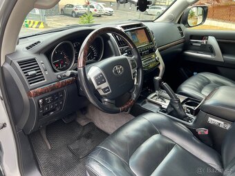 Toyota land cruiser V8 4x4 automat TOPSTAV 93 000km - 8