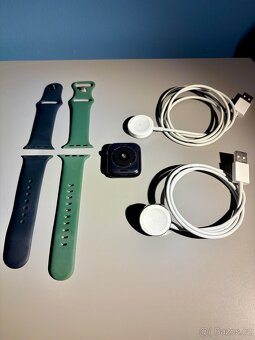 Apple Watch SE 40mm 2.generace - 8