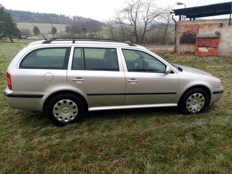 Škoda Octavia combi 1.6 75Kw RV.2004 - náhradní díly - 8