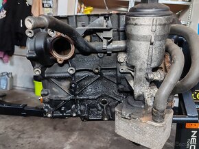 Blok motoru CBDB - 8
