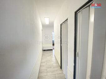 Prodej bytu 4+1, 88 m² s garáží, Semice u Písku - 8